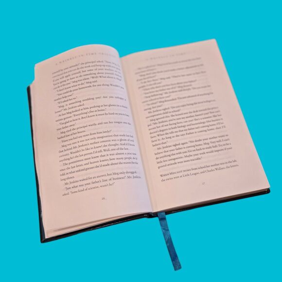 A Wrinkle in Time HC Trilogy Madeleine L'Engle Barnes & Noble Collectible -READ - Picture 13 of 16